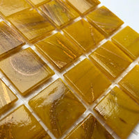 Verre Mosaique - glass mosaic -Glasmosaik-glasmozaïek-Glasmozaiek met Goud Dooradert 20mm Oker - mosaicshop