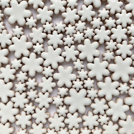 Charms Flowers White