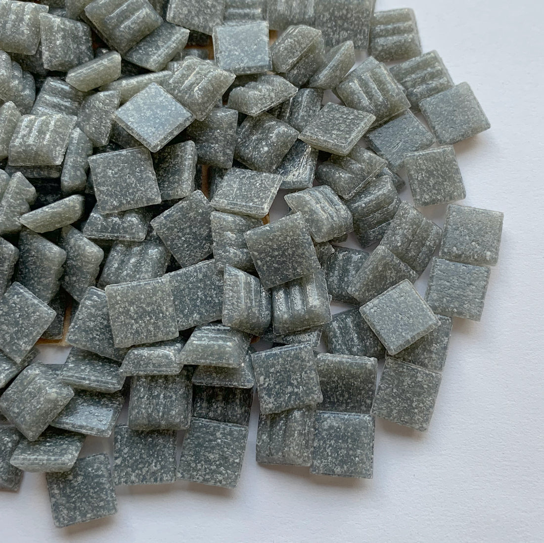 Glasmosaik 10mm Isvit (lös) 