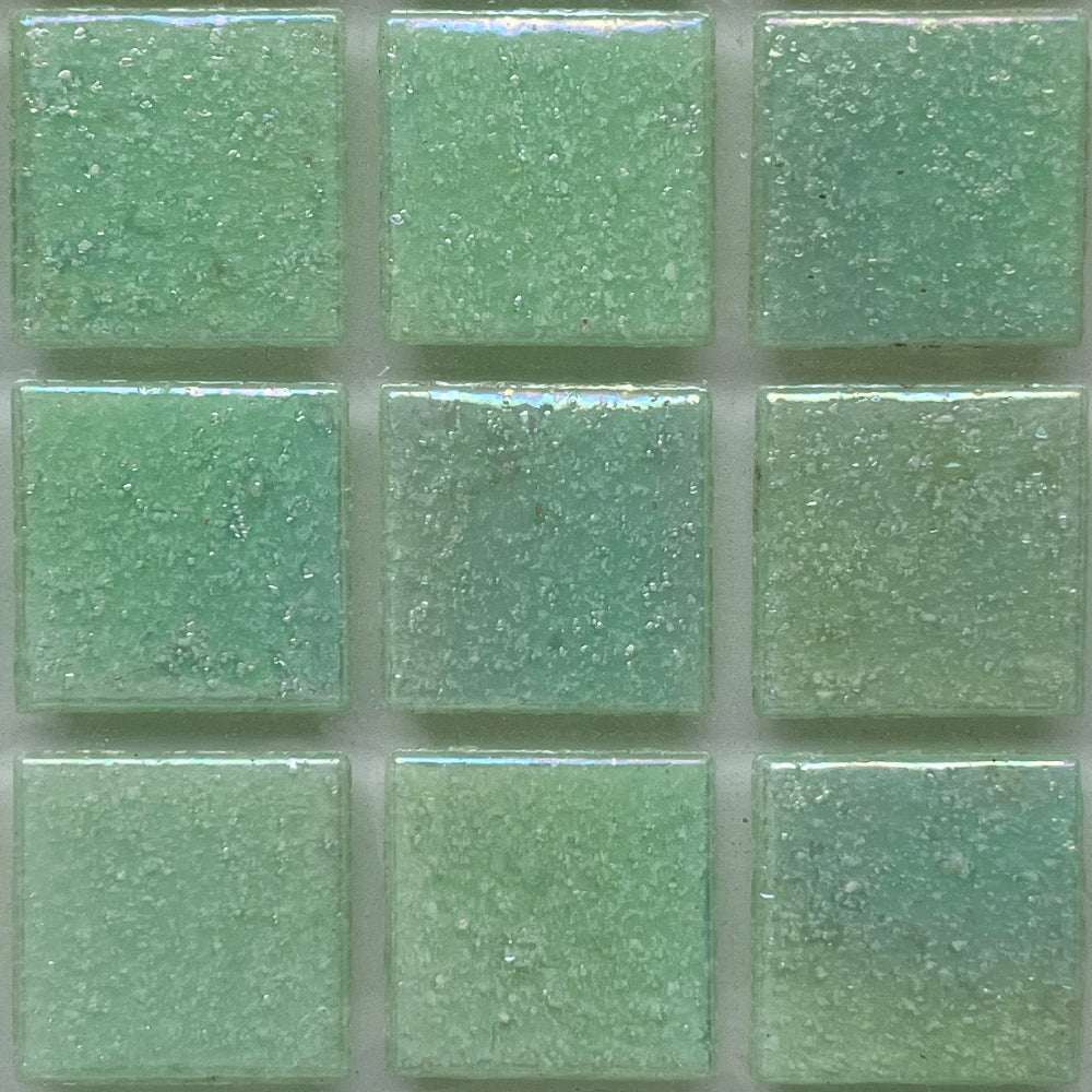 Glasmosaik Irisierend 20mm  Keimgrün