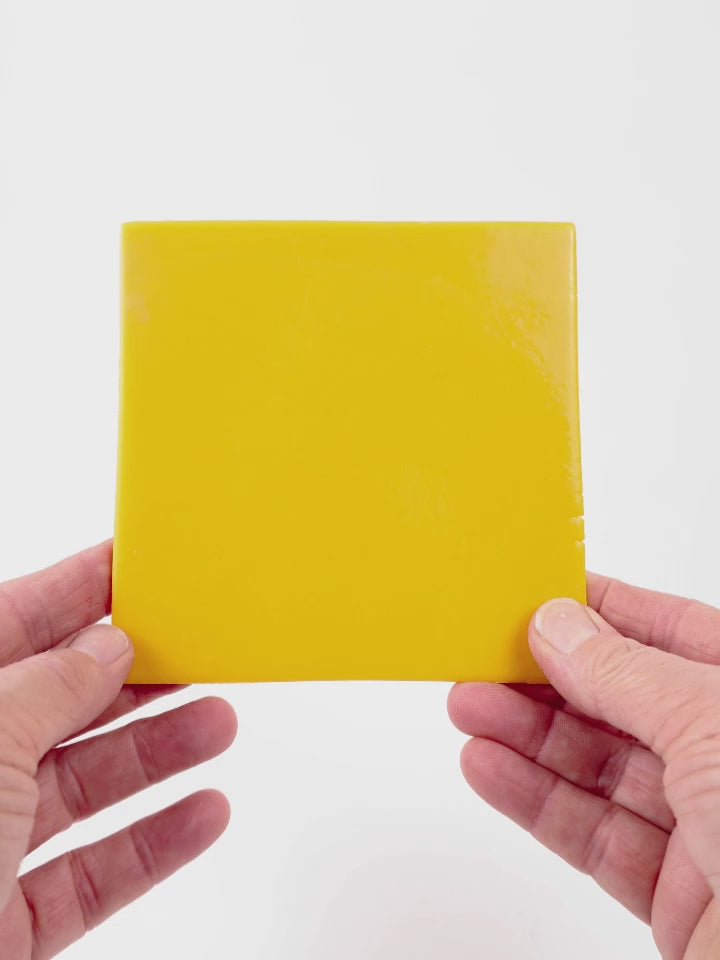 Video showing Morasutti Smalti mosaic tile – yellow – 11.5 x 11.5 cm, rotated to show full tile