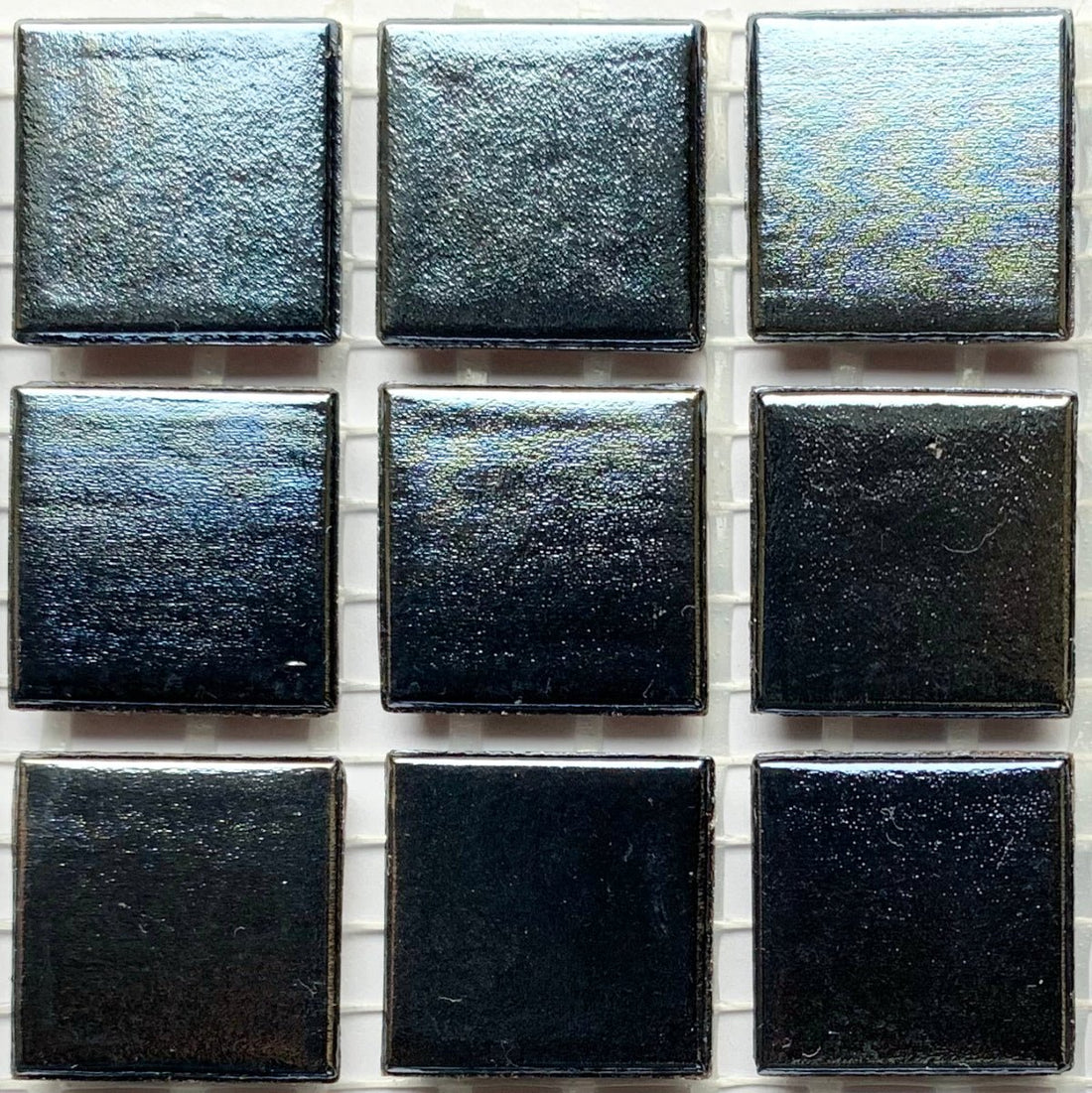 Verre Mosaique - glass mosaic -Glasmosaik-glasmozaïek-Glasmozaiek Iriserend 20mm Zwart - mosaicshop