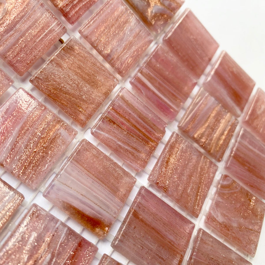 Verre Mosaique - glass mosaic -Glasmosaik-glasmozaïek-Glasmozaiek met Goud Dooradert 20mm Lippenstift - mosaicshop