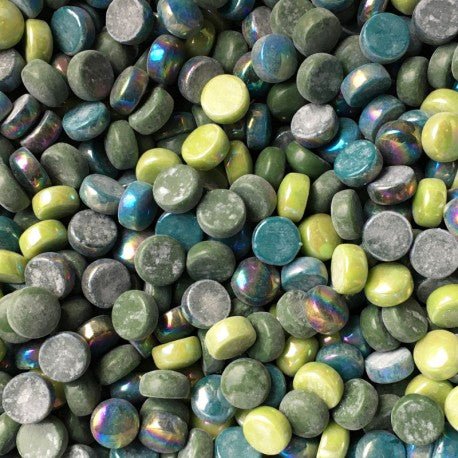 Verre Mosaique - glass mosaic -Glasmosaik-glasmozaïek-Glasnopjes 12mm Donkergroenmix - mosaicshop