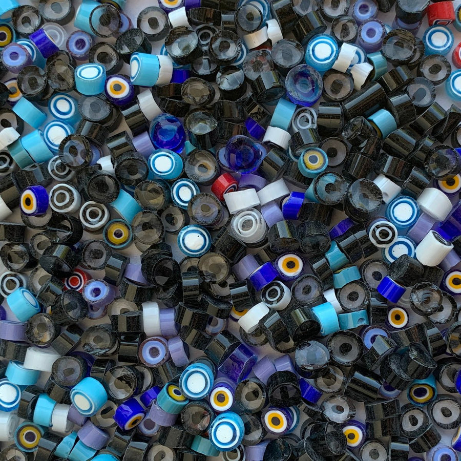 Verre Mosaique - glass mosaic -Glasmosaik-glasmozaïek-Millefiori Dierenoogjesmix - mosaicshop