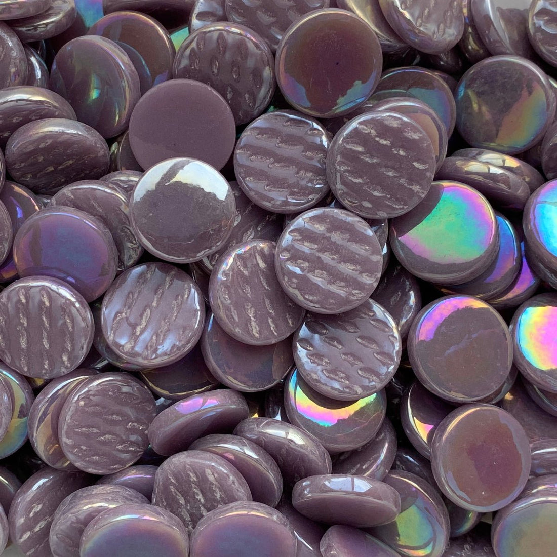 Verre Mosaique - glass mosaic -Glasmosaik-glasmozaïek-Ronde Glastegel Parelmoer 18mm Lila - mosaicshop