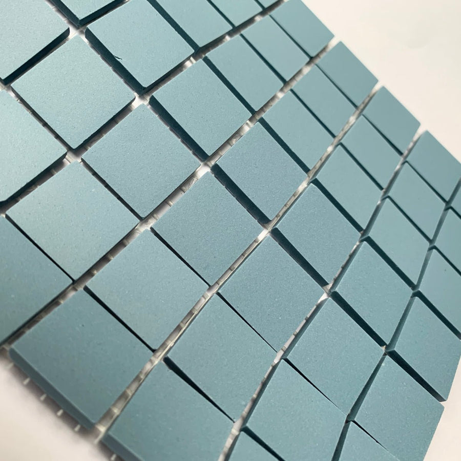 Winckelmans Bleu – matta mosaikplattor, 20x20 mm på nät