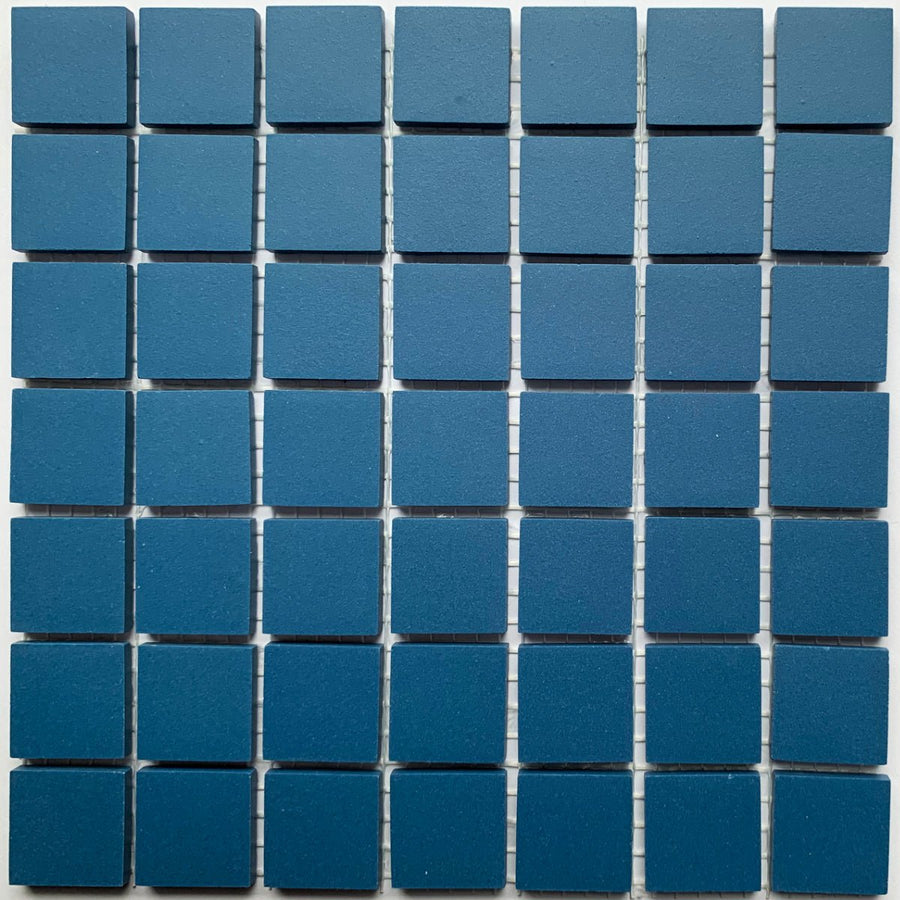 Winckelmans Bleu Nuit – matta mosaikplattor, 20x20 mm på nät