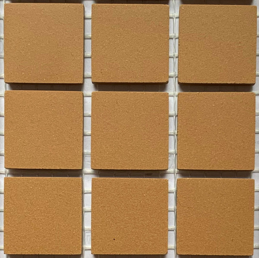 Winckelmans Caramel – matta mosaikplattor, 20x20 mm på nät