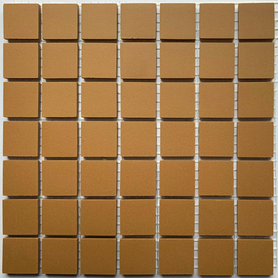 Winckelmans Caramel – matta mosaikplattor, 20x20 mm på nät