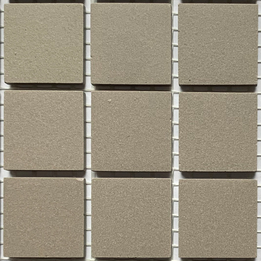 Winckelmans Gris – matta mosaikplattor, 20x20 mm på nät