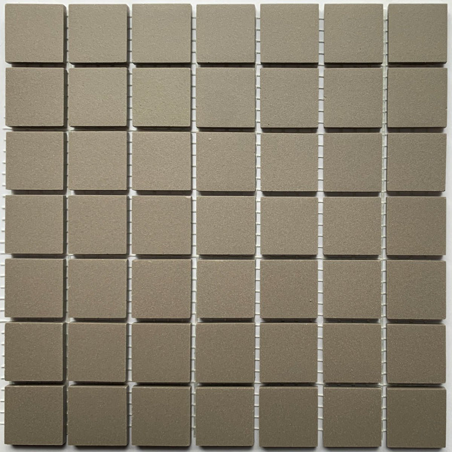 Winckelmans Gris – matta mosaikplattor, 20x20 mm på nät