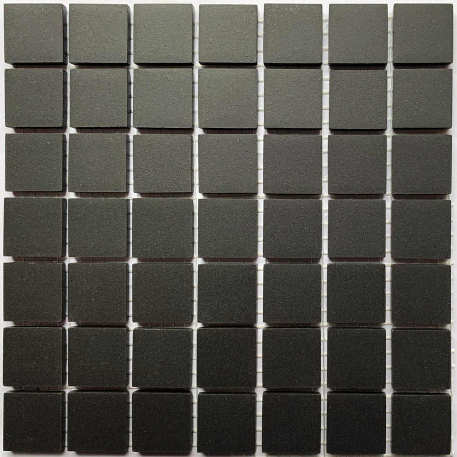 Winckelmans Noir – matta mosaikplattor, 20x20 mm på nät